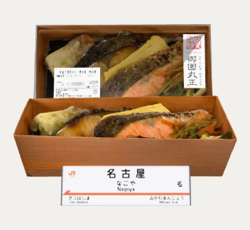 魚屋の海苔弁当 焼き鮭・焼き鰆